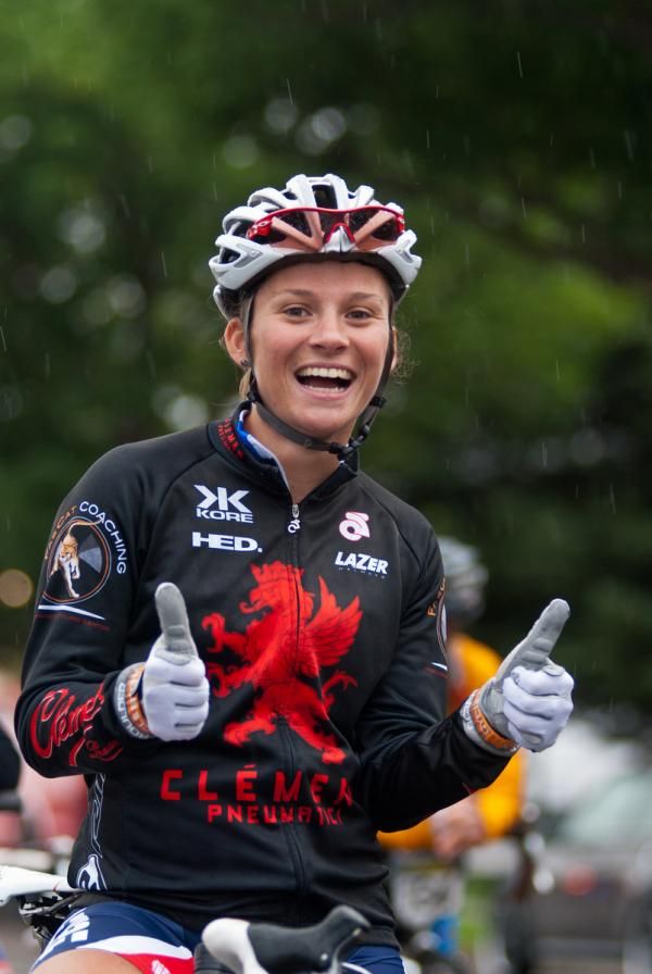 France&rsquo;s Caroline Mani didn&rsquo;t let the raindrops at the start dampen her spirit to crush the tushars!