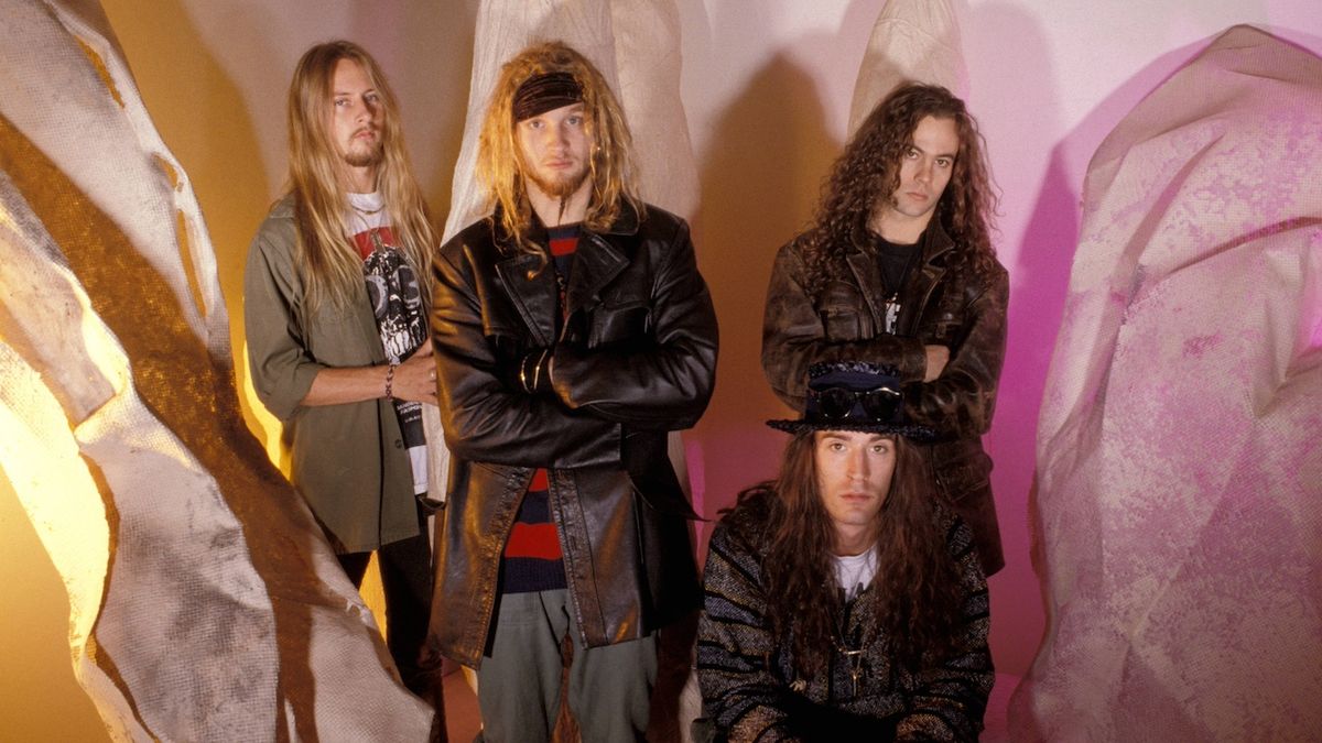 Alice In Chains in 1990