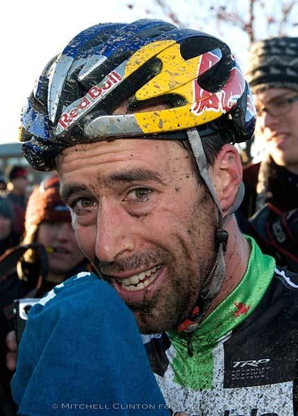 Timothy Johnson (Cannondale/cyclocrossworld.com) happy to get the grime off