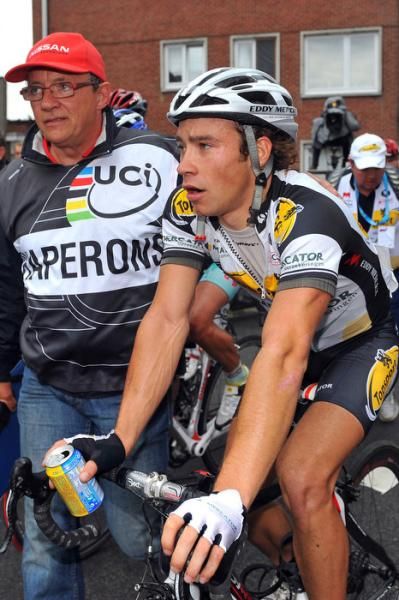 Michael Van Staeyen (Topsport Vlaanderen - Mercator) heads to the podium
