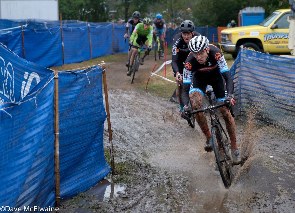 Kerry Werner (Kona) chasing Curtis White during the opening laps