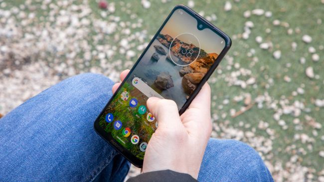 Moto G7 smartphone