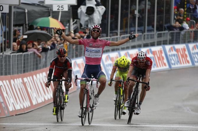 Michael Matthews (Orica GreenEdge) wins stage 6 of the Giro d'Italia