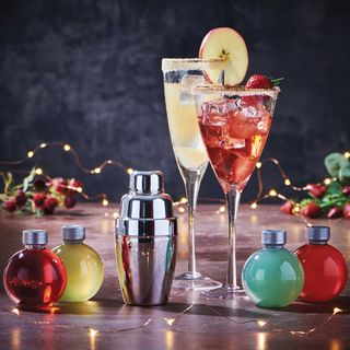 cocktail shaker and mixers set