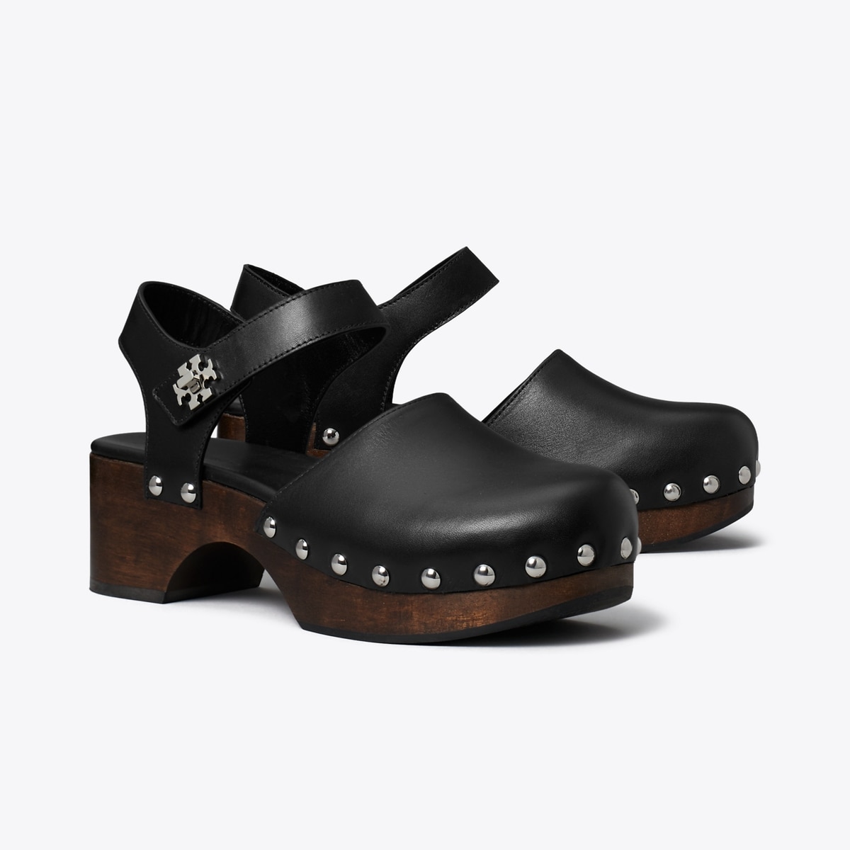 Turnlock Clog in Black, Size 7.5