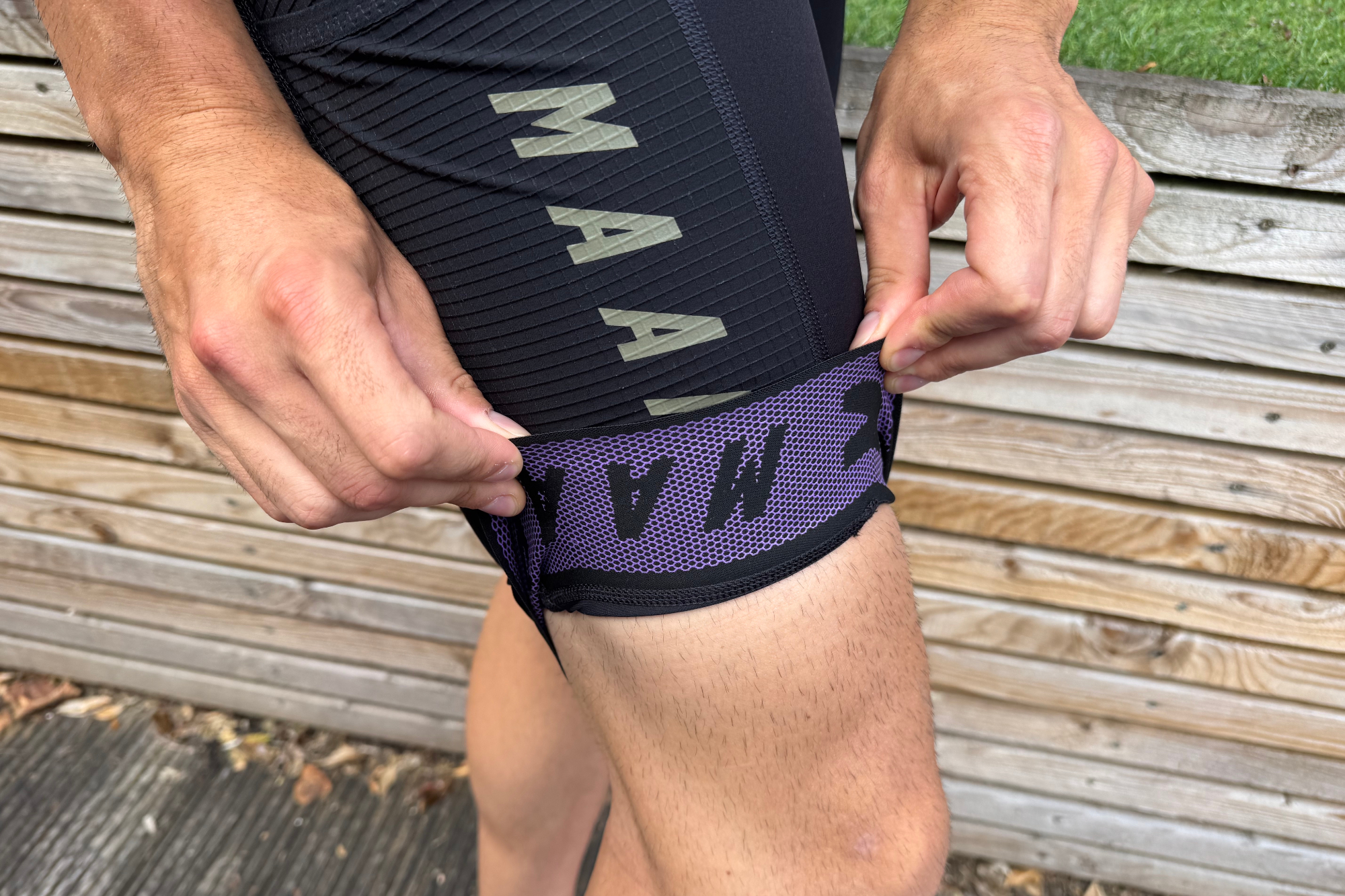 Detail of the MAAP Alt-Road Cargo Bib Shorts 2.0&#039;s hem and gripper