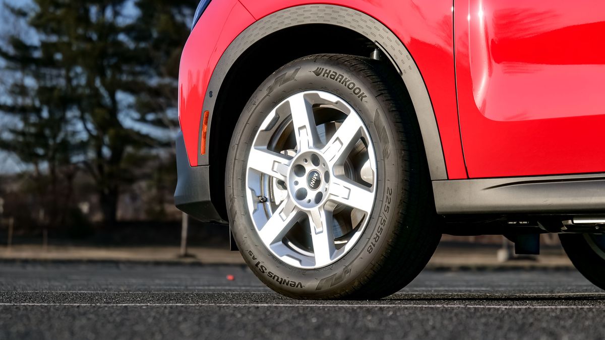 2025 Mini Cooper Countryman SE All4 review.