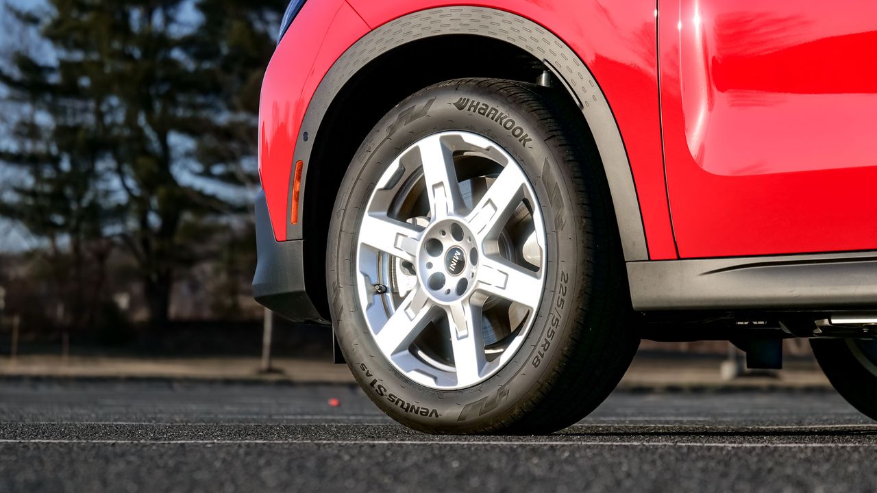 2025 Mini Cooper Countryman SE All4 review.
