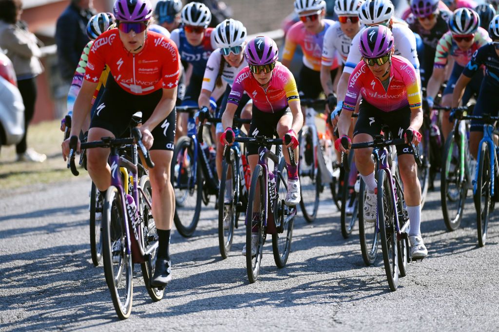 CITTIGLIO ITALY MARCH 20 LR Niamh FisherBlack of New Zealand and Ashleigh Moolman Pasio of South Africa and Team SD Worx during the 46th Trofeo Alfredo BindaComune di Cittiglio 2021 Womens Elite a 1418km one day race from Cocquio Trevisago to Cittiglio TrBinda UCIWWT on March 20 2022 in Cittiglio Italy Photo by Tim de WaeleGetty Images