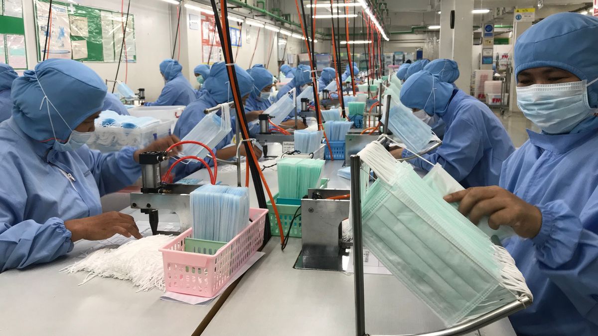 A Thai surgical mask factory, producing 10 million masks a month, increased working hours to cope with the rising demand due to the coronavirus pandemic. Their products are exported mostly to the U.S. and Europe. Shortages suggest the U.S. needs other options.