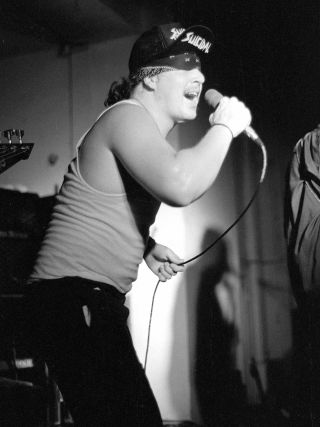 Mike Muir performing with Suicidal Tendencies in Chicago, 1987