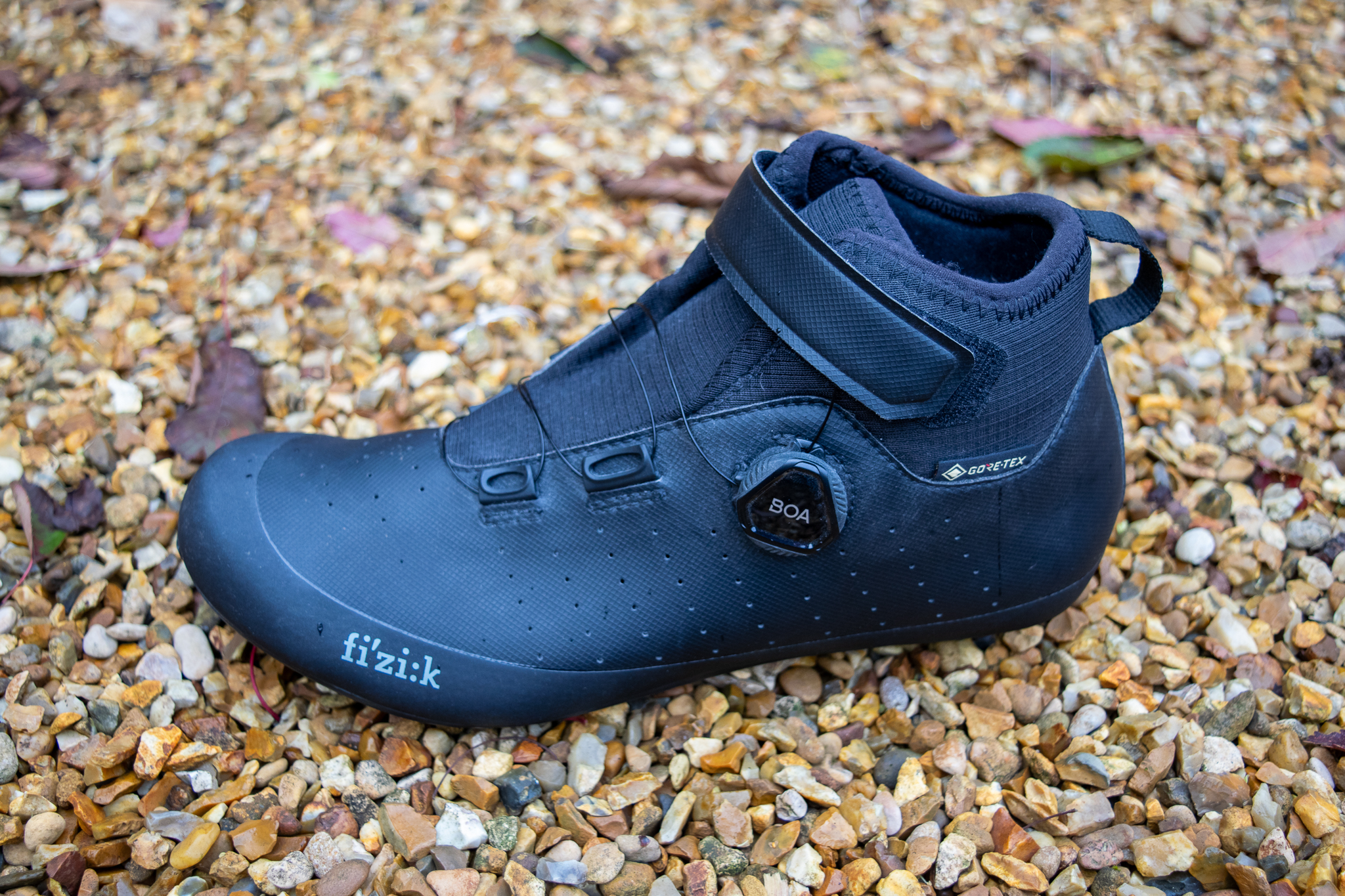 A Fizik Artica cycling shoe in black 