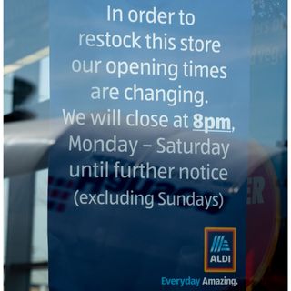 aldi opening and closing times