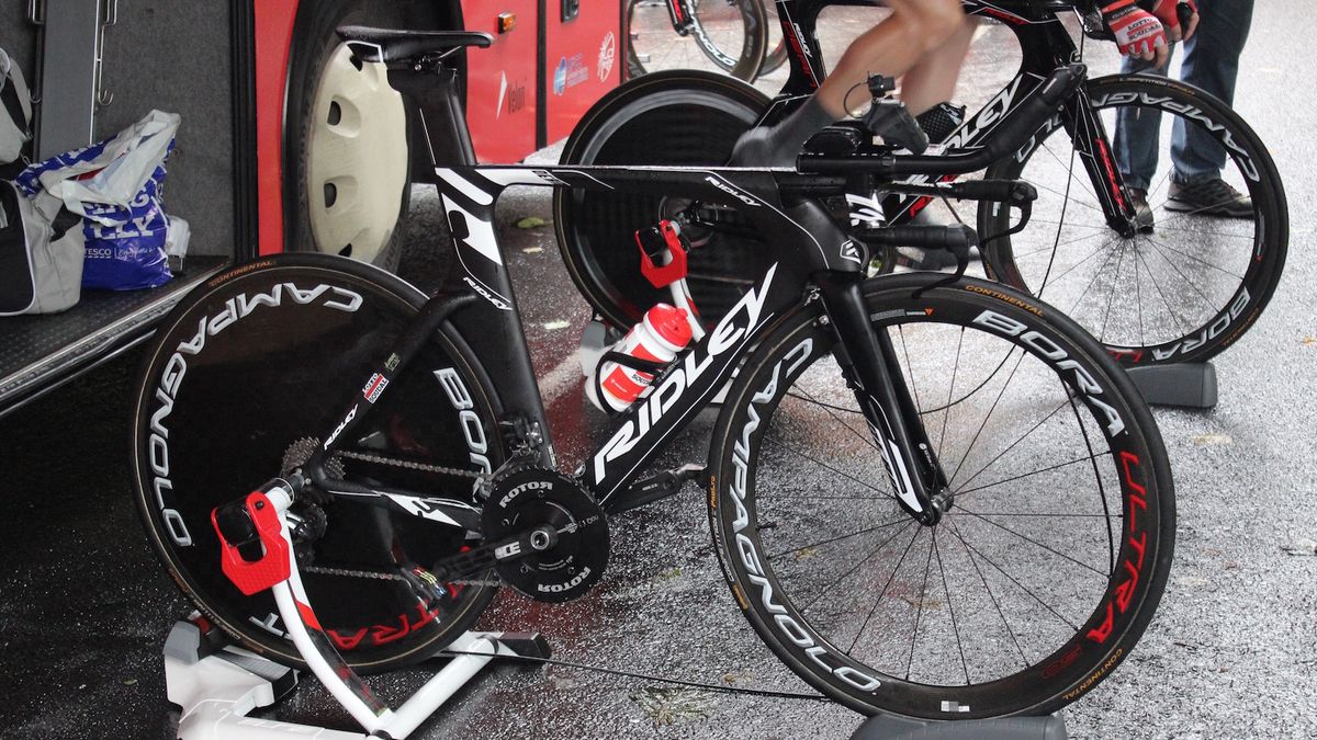 Lotto-Soudal raced against the clock on the latest Ridley Dean with Campagnolo wheels