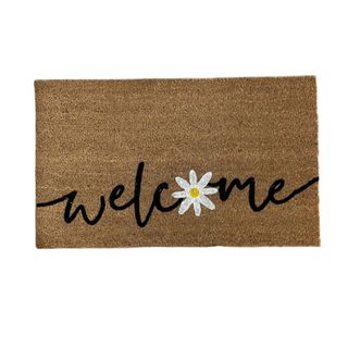 welcome doormat with daisy 