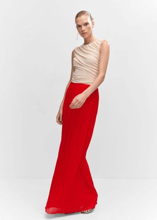 red flowy skirt