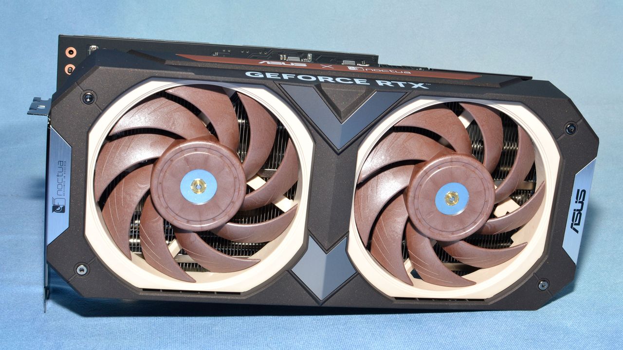 Asus RTX 4080 Noctua unboxing and product shots