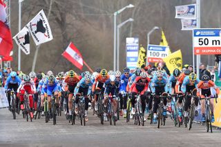 The start of the elite men's race at the 2015 UCI Cyclo-cross World Championships