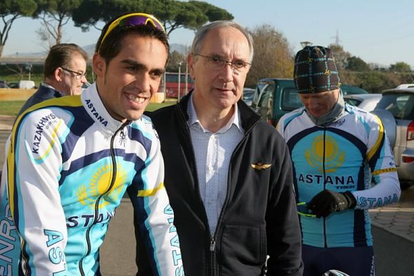 Alberto Contador alongside newly hired team director Giuseppe Martinelli.
