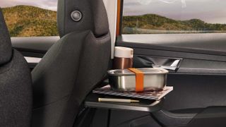 Škoda Karoq backseat table