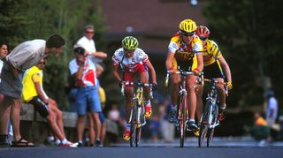 Lyne Bessette, center, leads up the climb during the Elkhorn Circuit race in Sun Valley, Idaho at the 1999 Women’s Challenge.