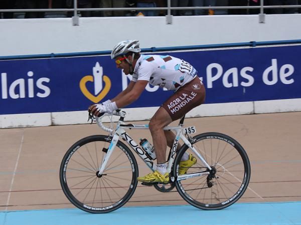 Sebastien Hinault (Ag2R-La Mondiale) comes in an impressive ninth.