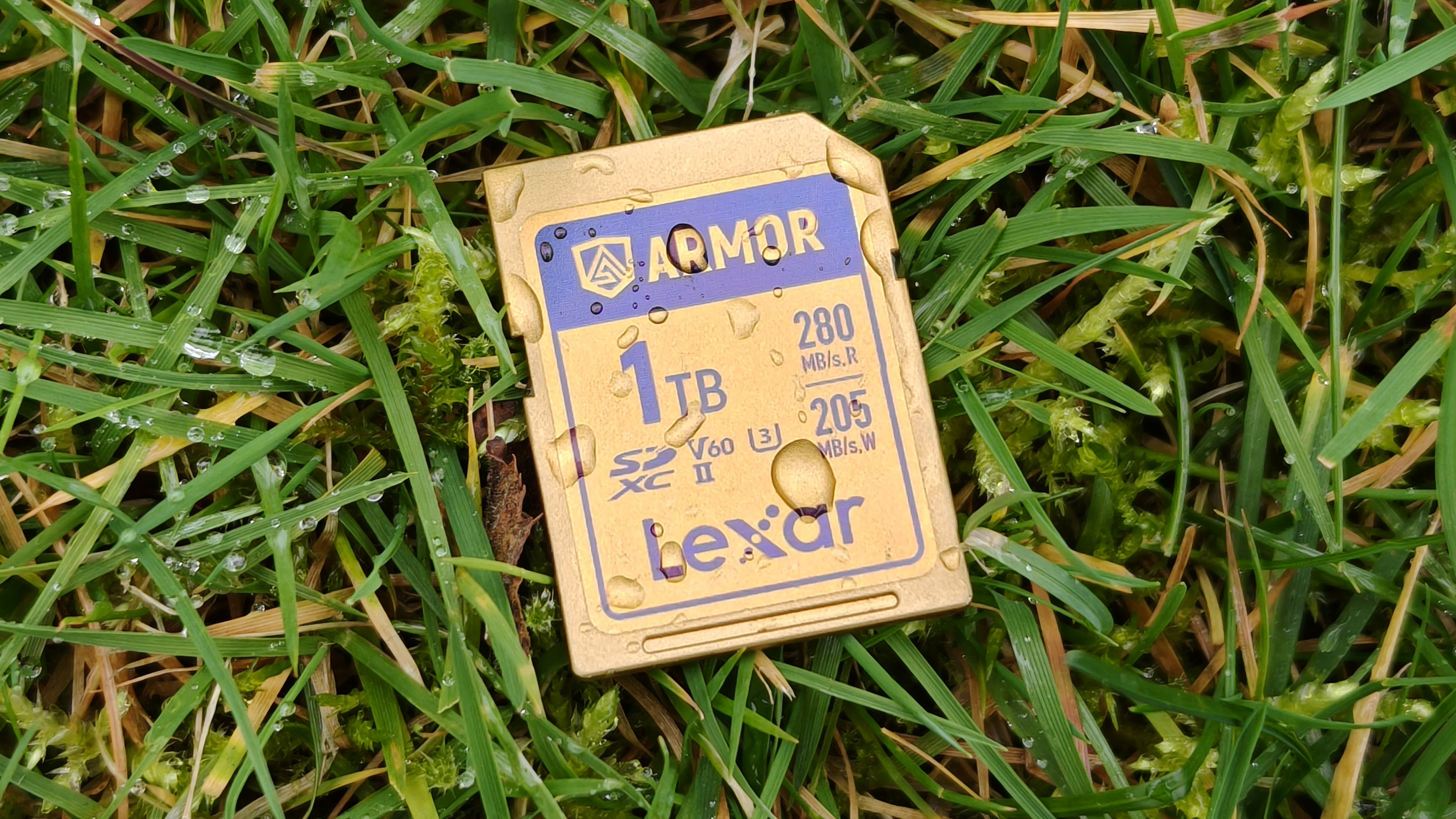 Lexar ARMOR GOLD UHS-II SDXC memory card