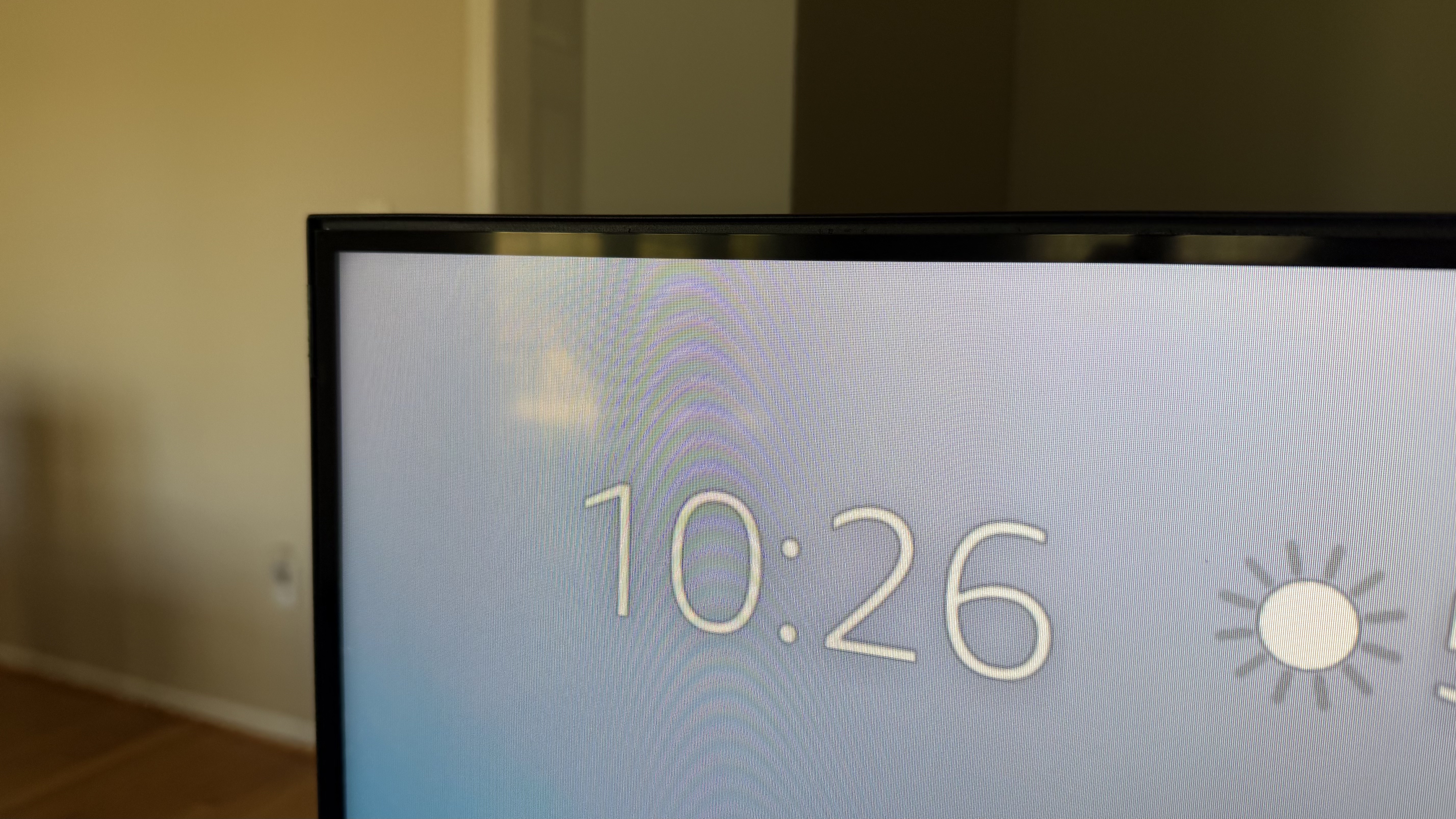 Hisense U65QF bezel close=up