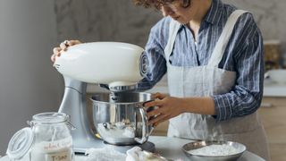How to clean a stand mixer