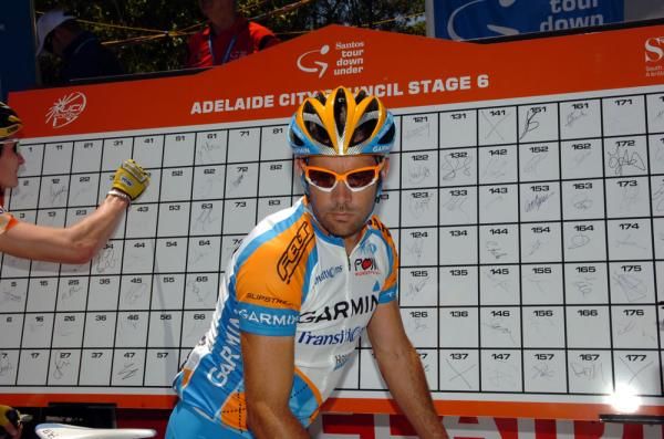 Julian Dean (Garmin-Transitions) at the sign-on
