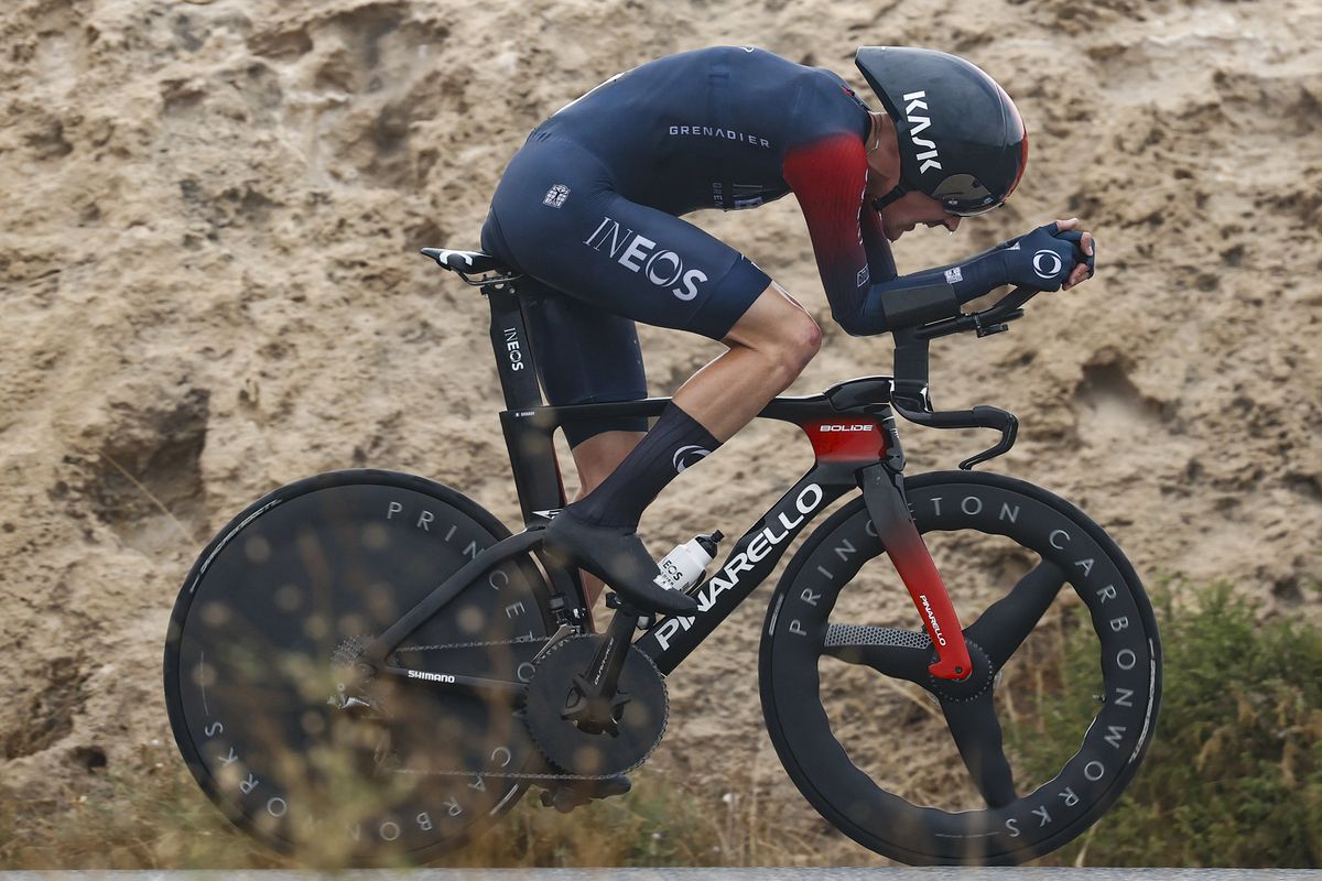 Vuelta Espana 2022 - 77th edition - 10th stage - Elche - Alicante 30,9 km - 30/08/2022 - Pavel Sivakov (RUS - INEOS Grenadiers) - photo Luis Angel Gomez/SprintCyclingAgency&Acirc;&copy;2022