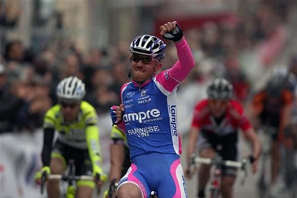 Francesco Gavazzi (Lampre &ndash; Farnese Vini) wins stage 1.