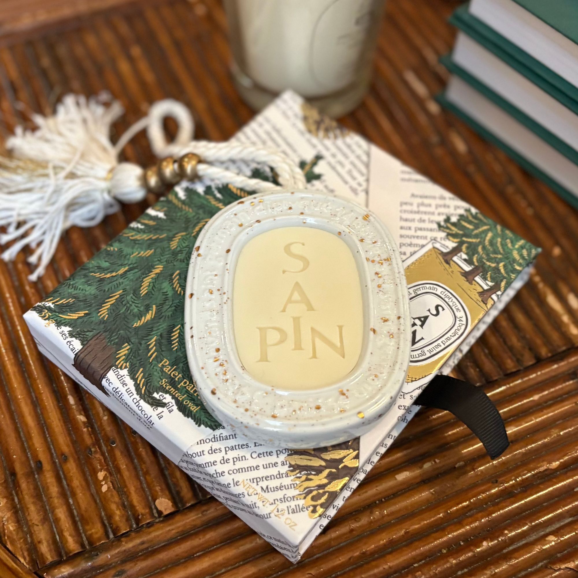 DIPTYQUE, La Droguerie Ceramic Scented Oval