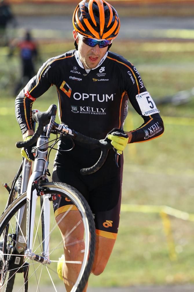 Jeremy Durrin (Optum p/b Kelly Benefit Strategies) takes an early lead.