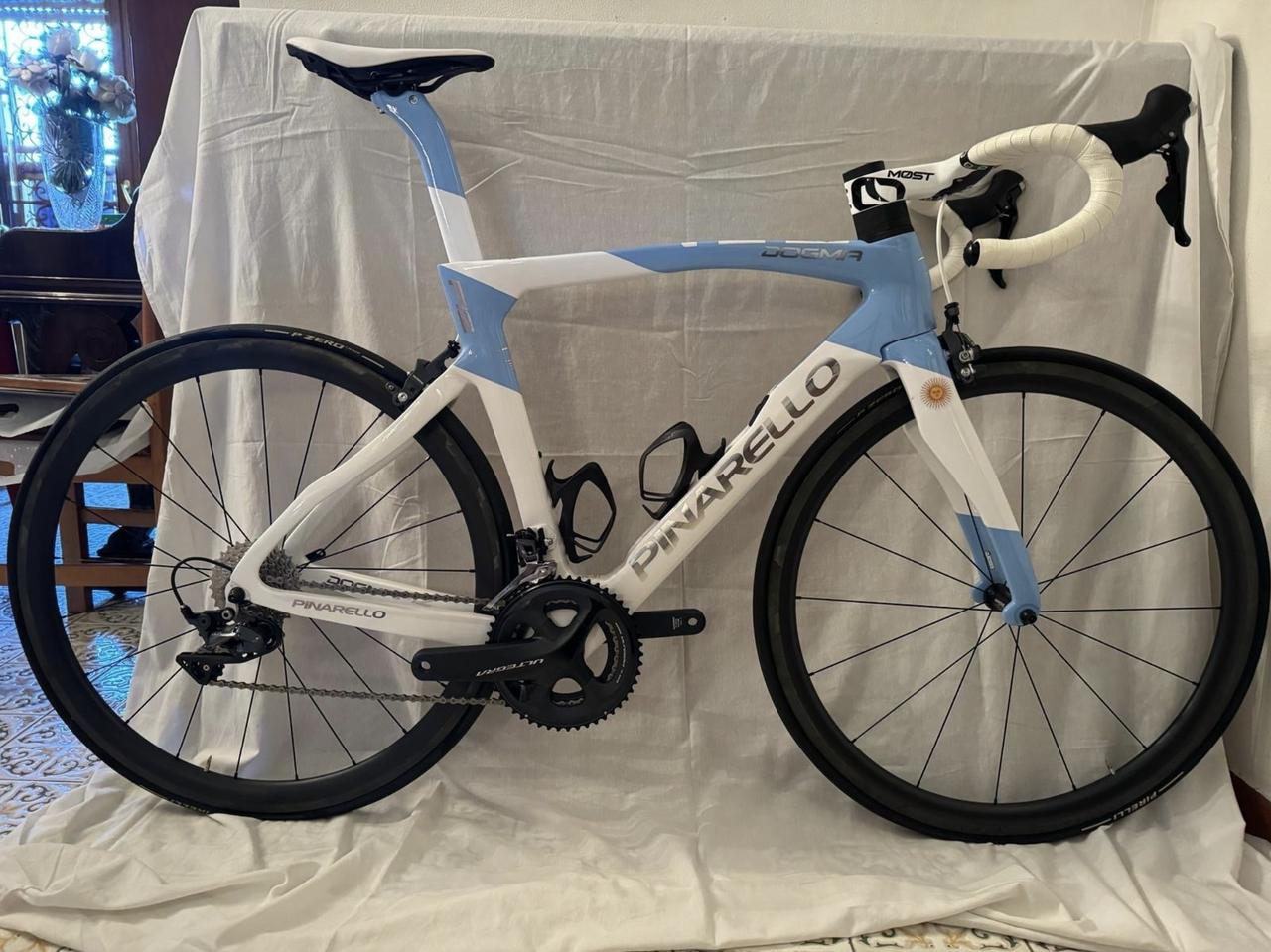 Pinarello in Argentina national flag colours