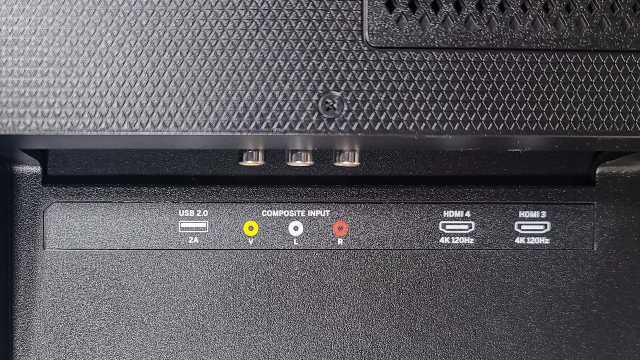 Vizio P-Series Quantum X 85" (P85QX-J01) ports