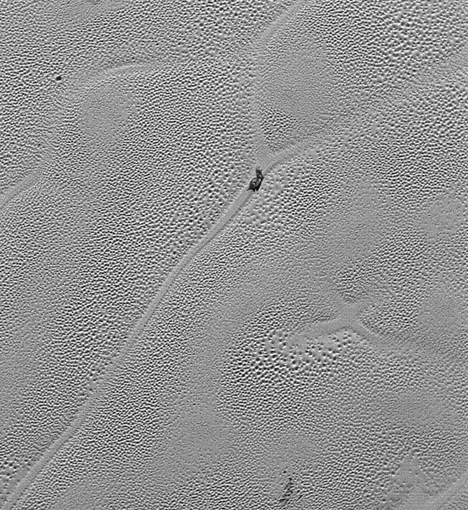 X Marks the Spot on Pluto&#039;s Icy Plains