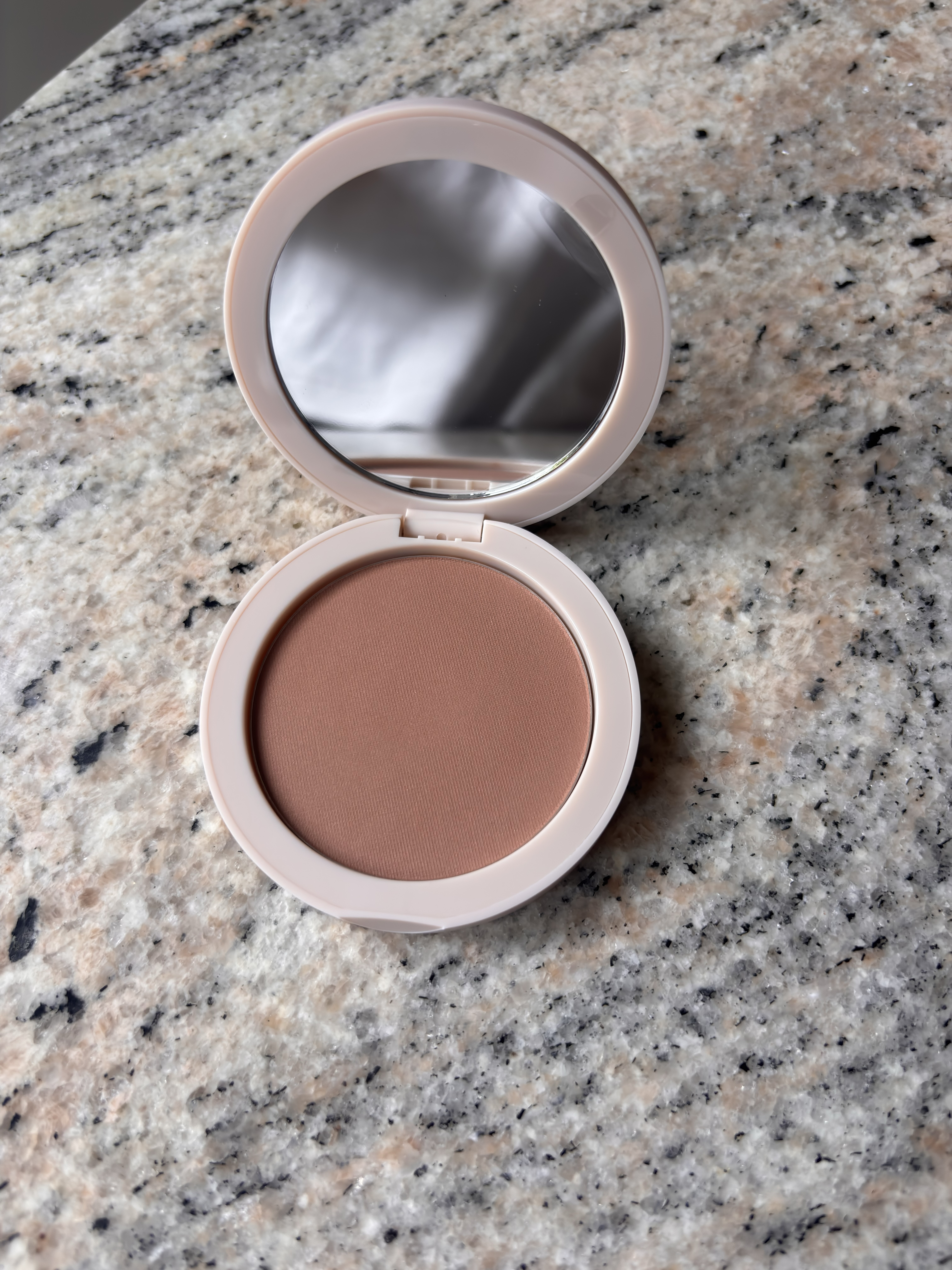 jones road bronzer