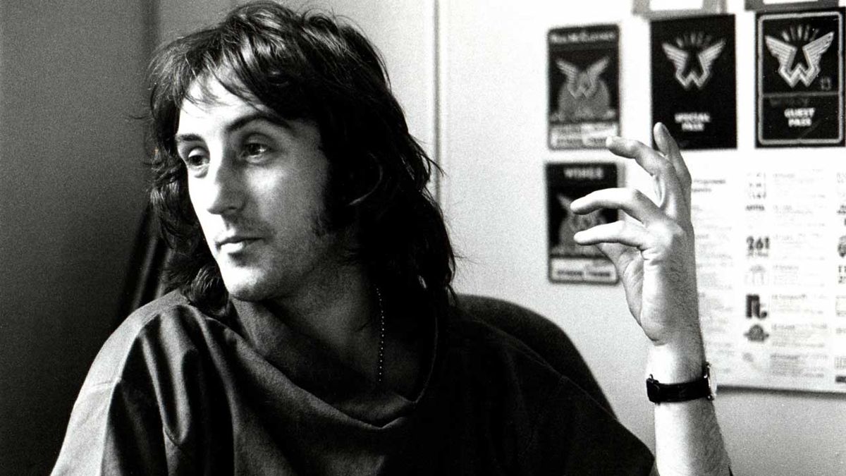 Wings guitarist Denny Laine dies aged 79 after battle with lung disease -  LBC