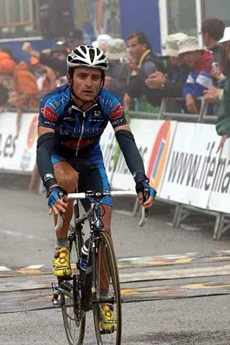 Michele Scarponi (Liberty Seguros) finishes on the Pajares