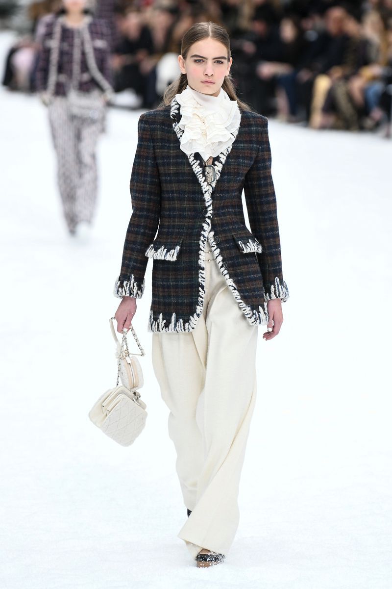 Chanel : Runway - Paris Fashion Week Womenswear Fall/Winter 2019/2020