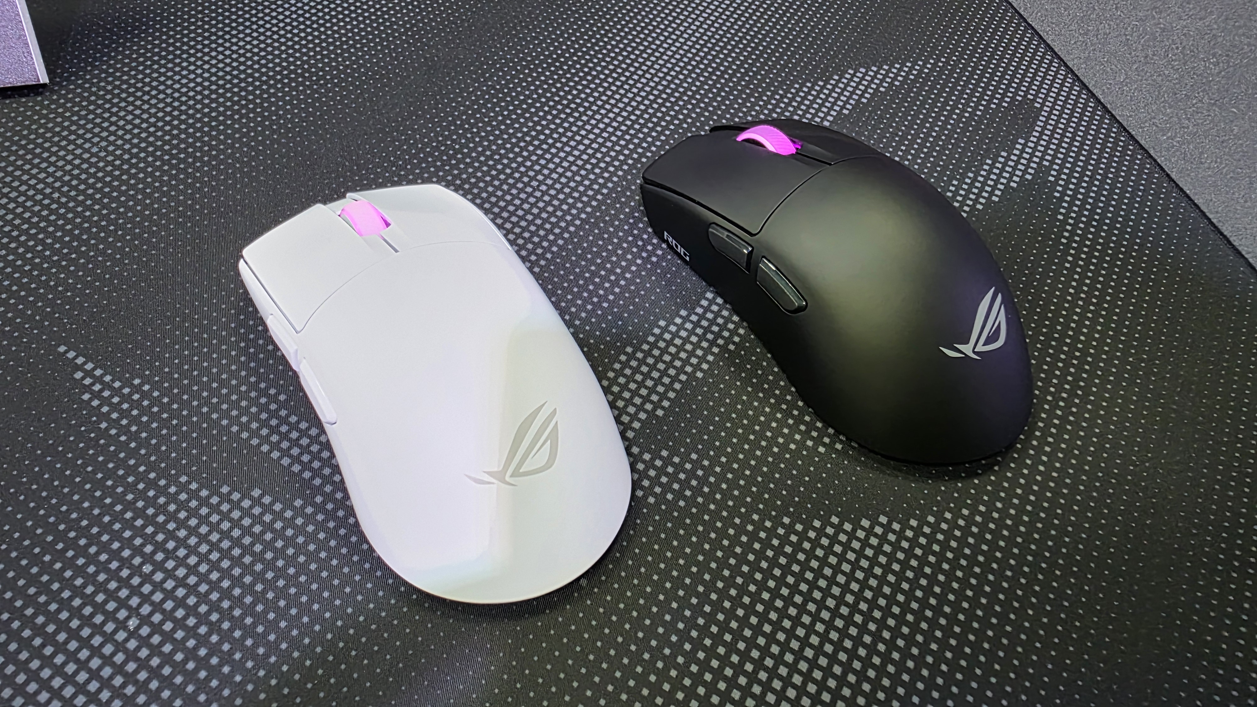 Asus ROG Harpe II Ace gaming mice