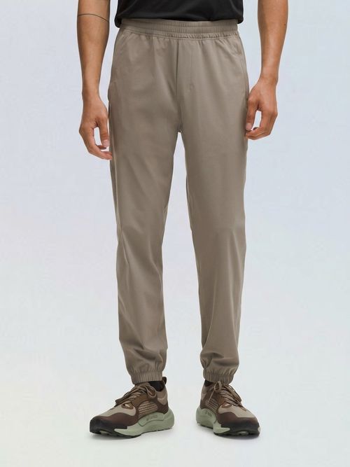 Pace Breaker Jogger Regular