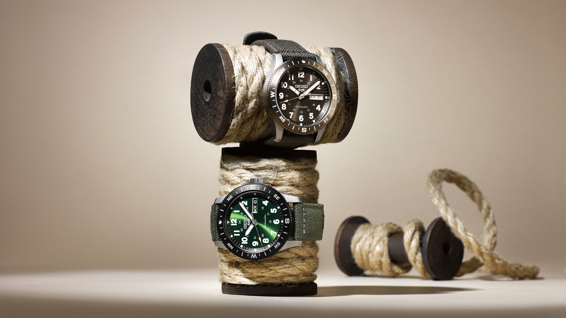 Seiko 5 Sports Field