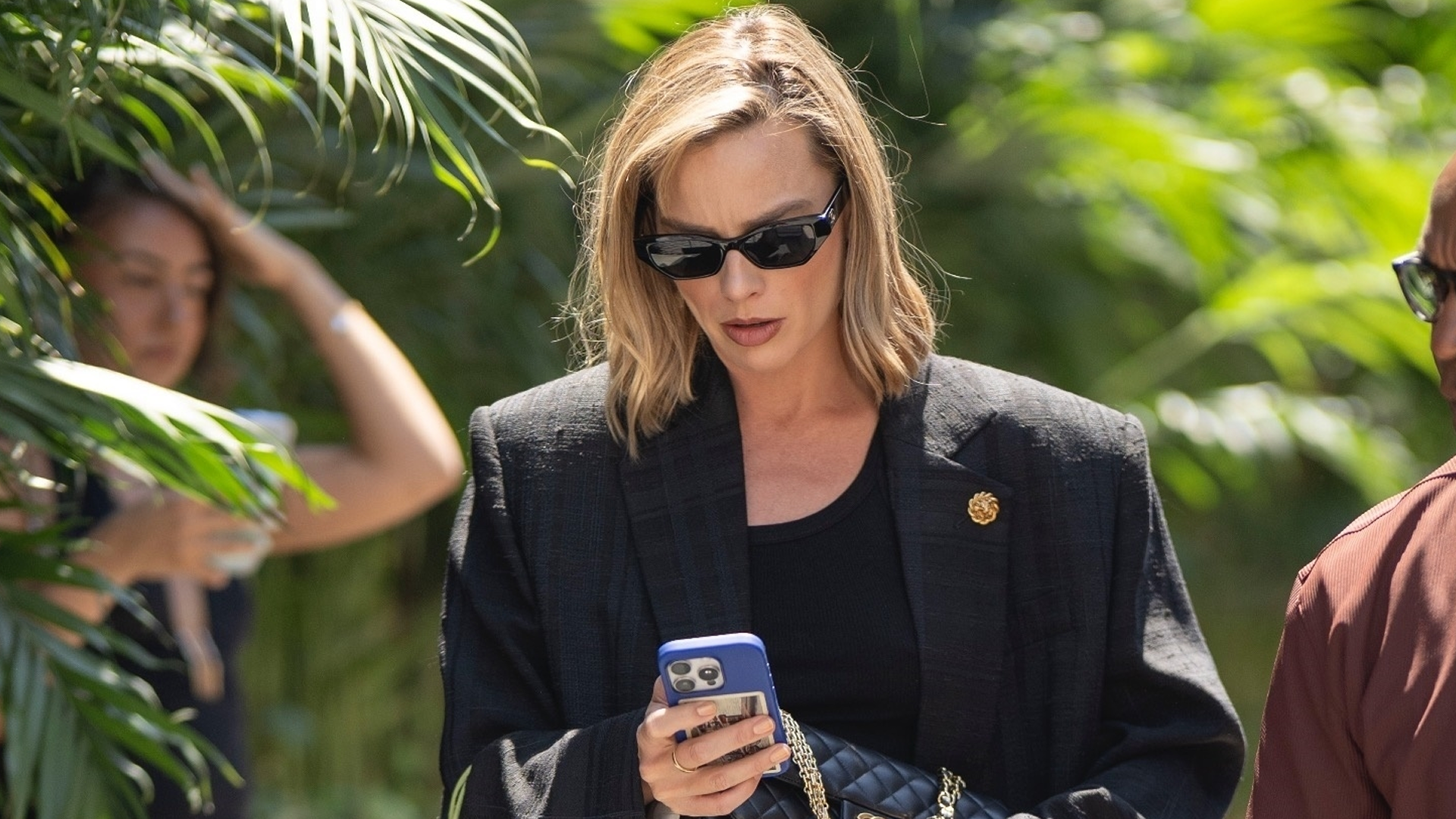 I'm Skipping Spring's White Jeans Trend for Margot Robbie's Elevated Denim Alternative