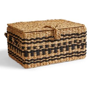 lidded seagrass storage basket 