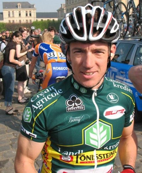 Filip Meirhaeghe (Landbouwkrediet-T&ouml;nissteiner) before the races starts.