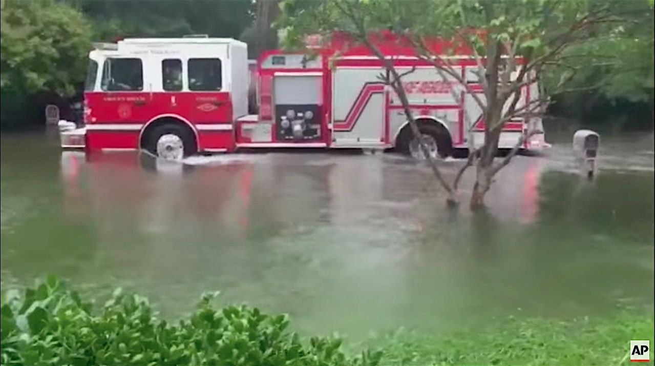 Tropical Depression Bonnie dumps rain on South Carolina