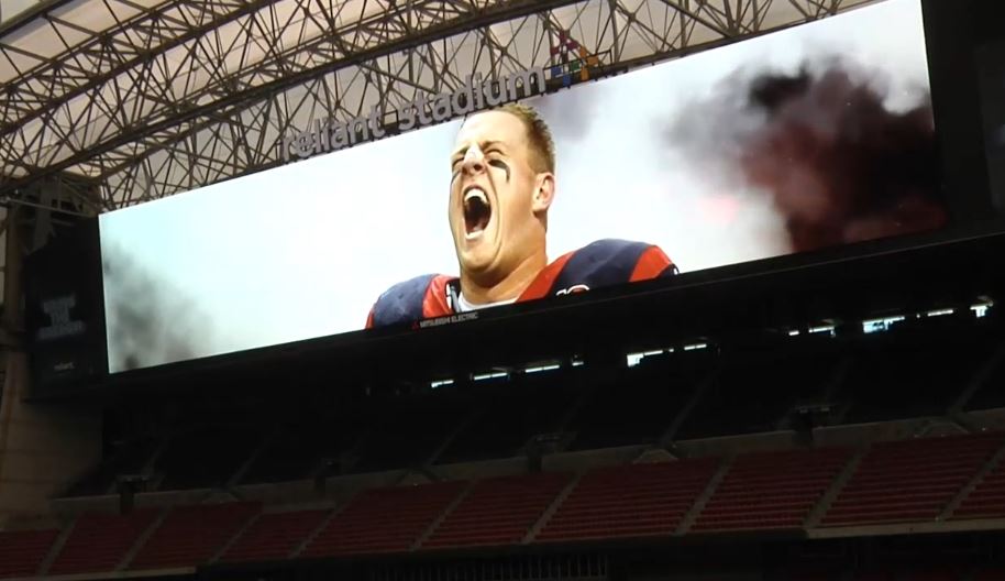 New Video Boards in Houston’s Reliant Stadium Break Records