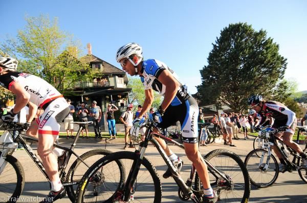 Rotem Ishay (Team Jamis) on the climb